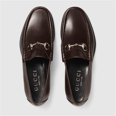 gucci moccasin studded horsebit loafer oro